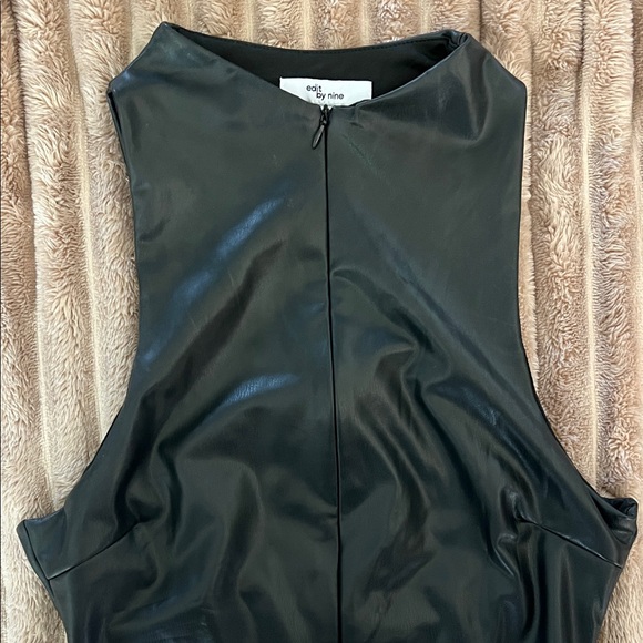 Vici Black Sleeveless Bodysuit - Picture 4 of 5